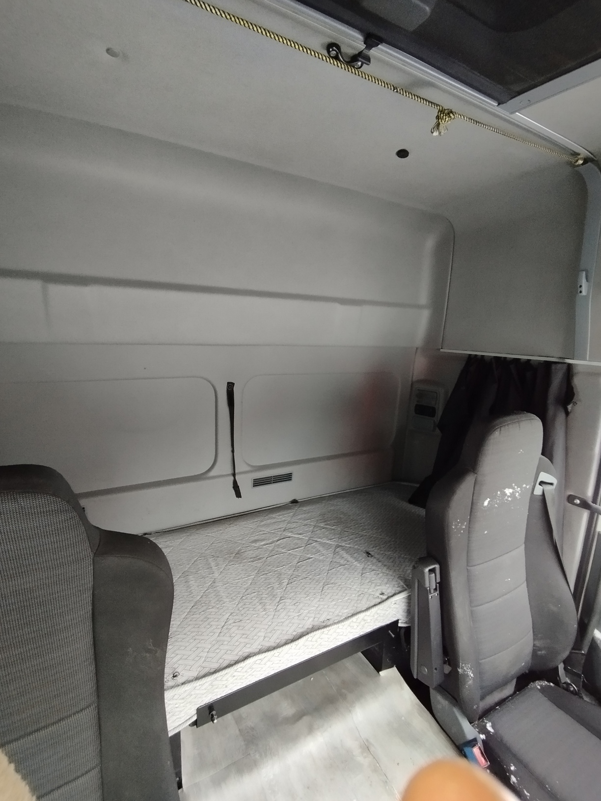 Седельный тягач КАМАЗ 5490-801-DC (газодизель) 2021 г. - фото 47