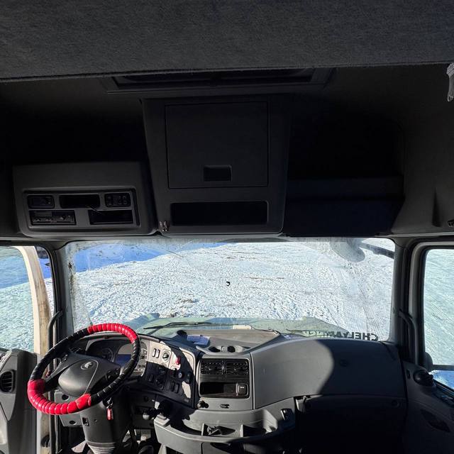 Седельный тягач КАМАЗ 5490-801-DC (газодизель) 2021 г.