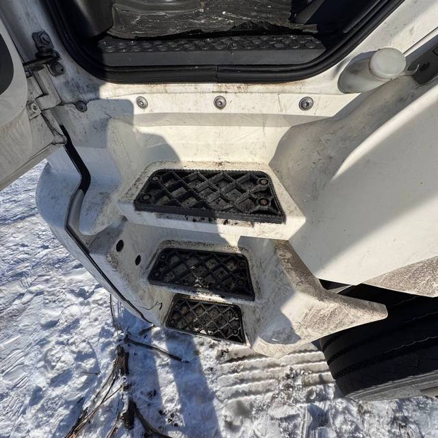 Седельный тягач КАМАЗ 5490-801-DC (газодизель) 2021 г. - фото 15