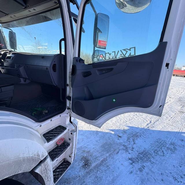 Седельный тягач КАМАЗ 5490-801-DC (газодизель) 2021 г. - фото 28