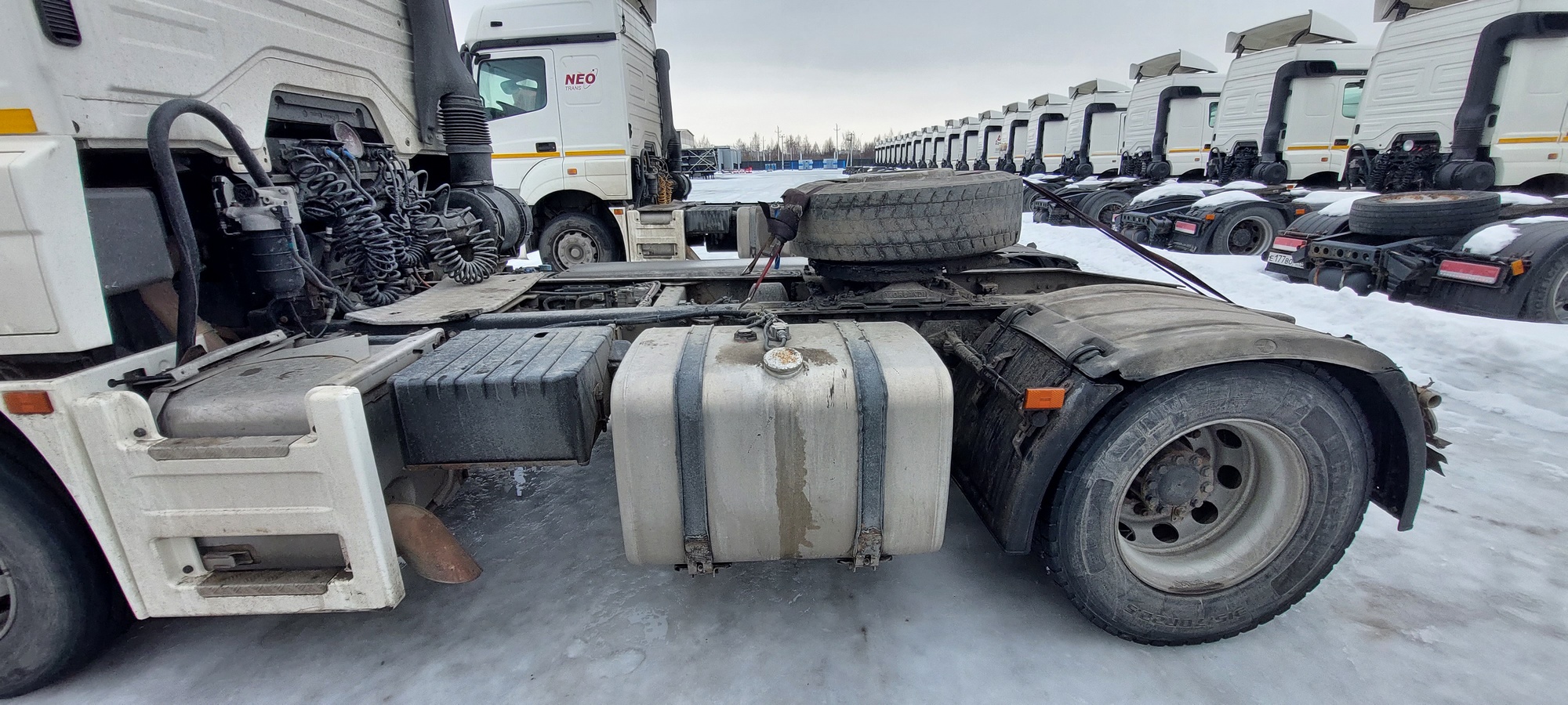 Седельный тягач КАМАЗ 5490-801-DC (газодизель) 2021 г. - фото 26