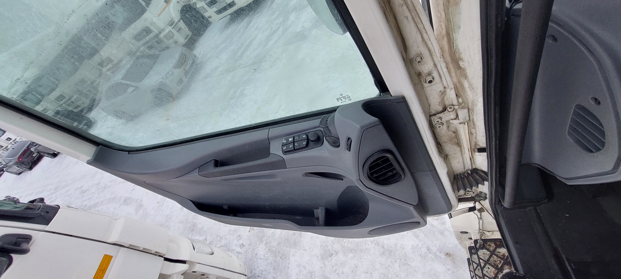 Седельный тягач КАМАЗ 5490-801-DC (газодизель) 2021 г. - фото 32