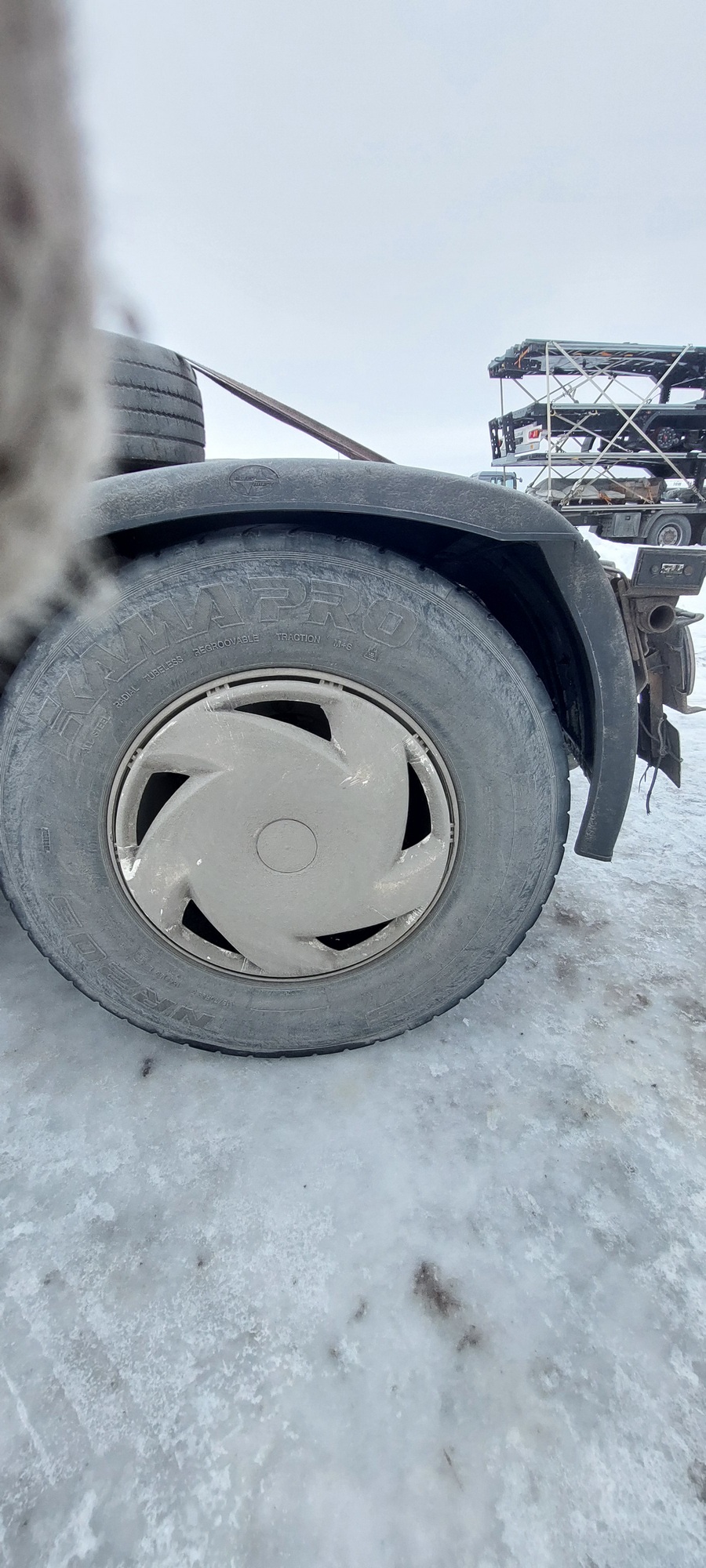 Седельный тягач КАМАЗ 5490-801-DC (газодизель) 2021 г. - фото 33