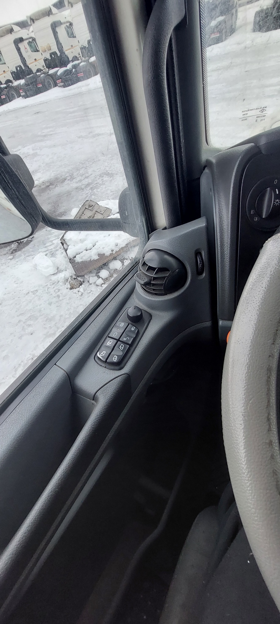 Седельный тягач КАМАЗ 5490-801-DC (газодизель) 2021 г. - фото 46