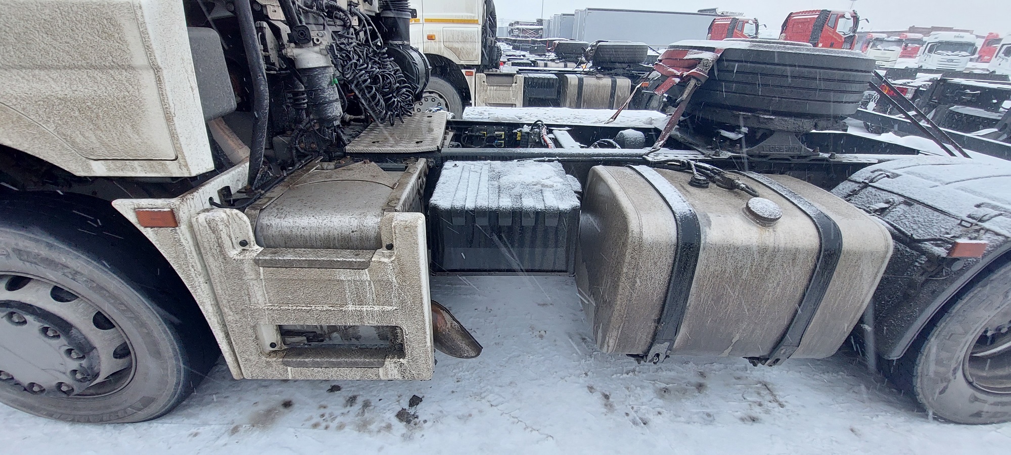 Седельный тягач КАМАЗ 5490-801-DC (газодизель) 2021 г. - фото 29