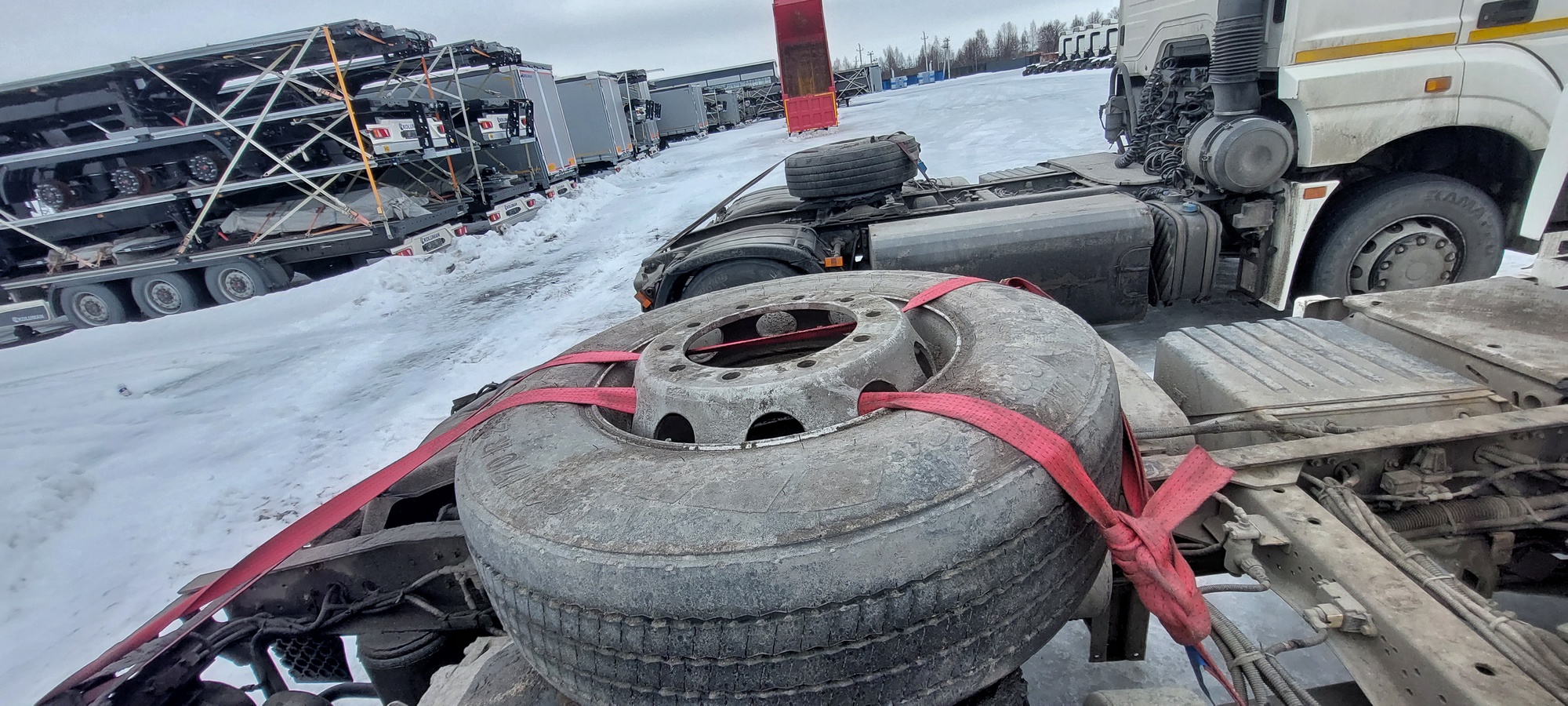 Седельный тягач КАМАЗ 5490-801-DC (газодизель) 2021 г. - фото 22