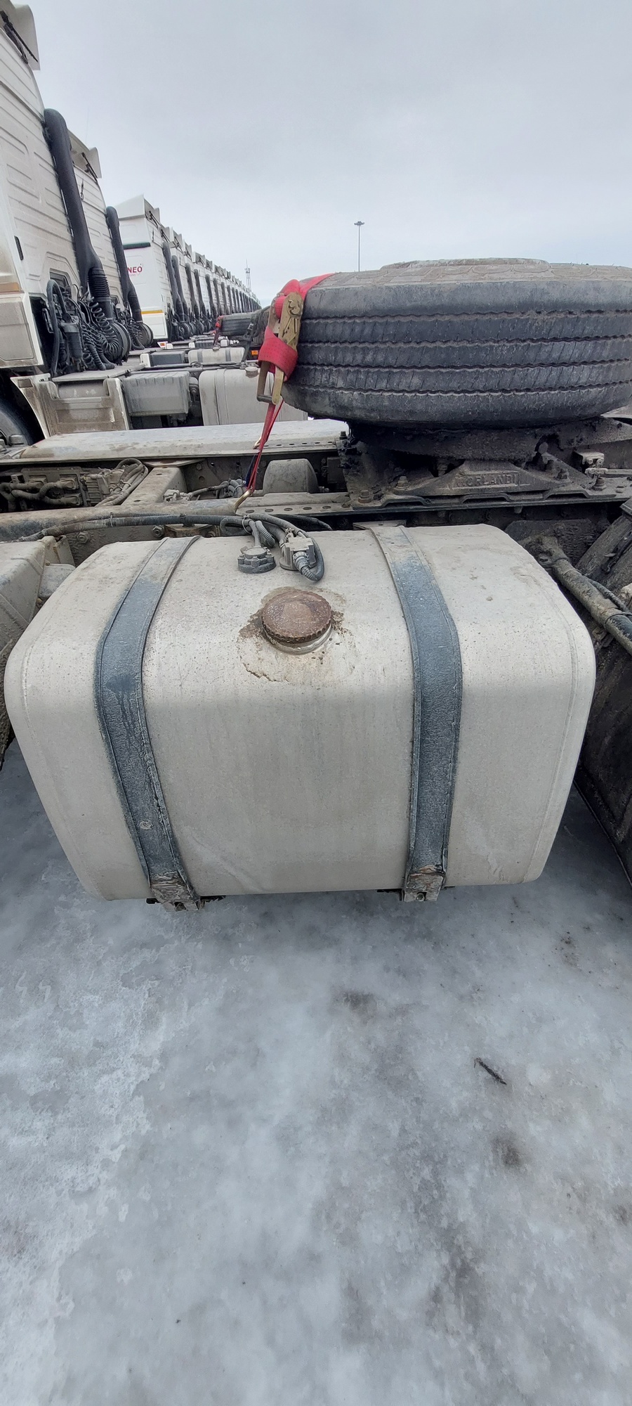 Седельный тягач КАМАЗ 5490-801-DC (газодизель) 2021 г. - фото 36