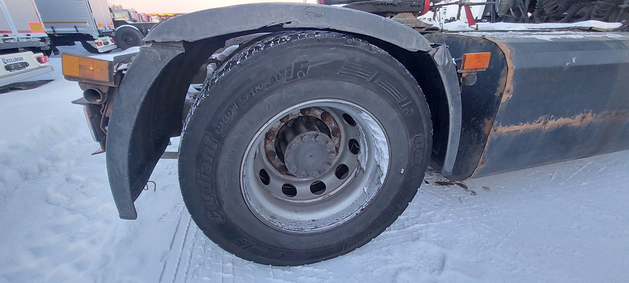 Седельный тягач КАМАЗ 5490-801-DC (газодизель) 2021 г. - фото 18