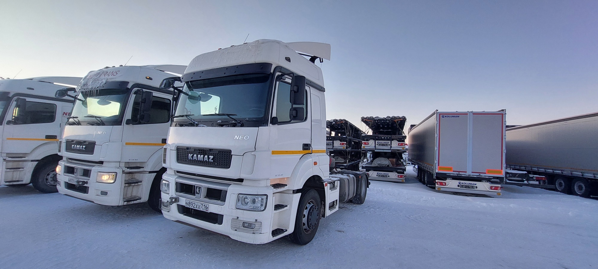 Седельный тягач КАМАЗ 5490-801-DC (газодизель) 2021 г. - фото 32