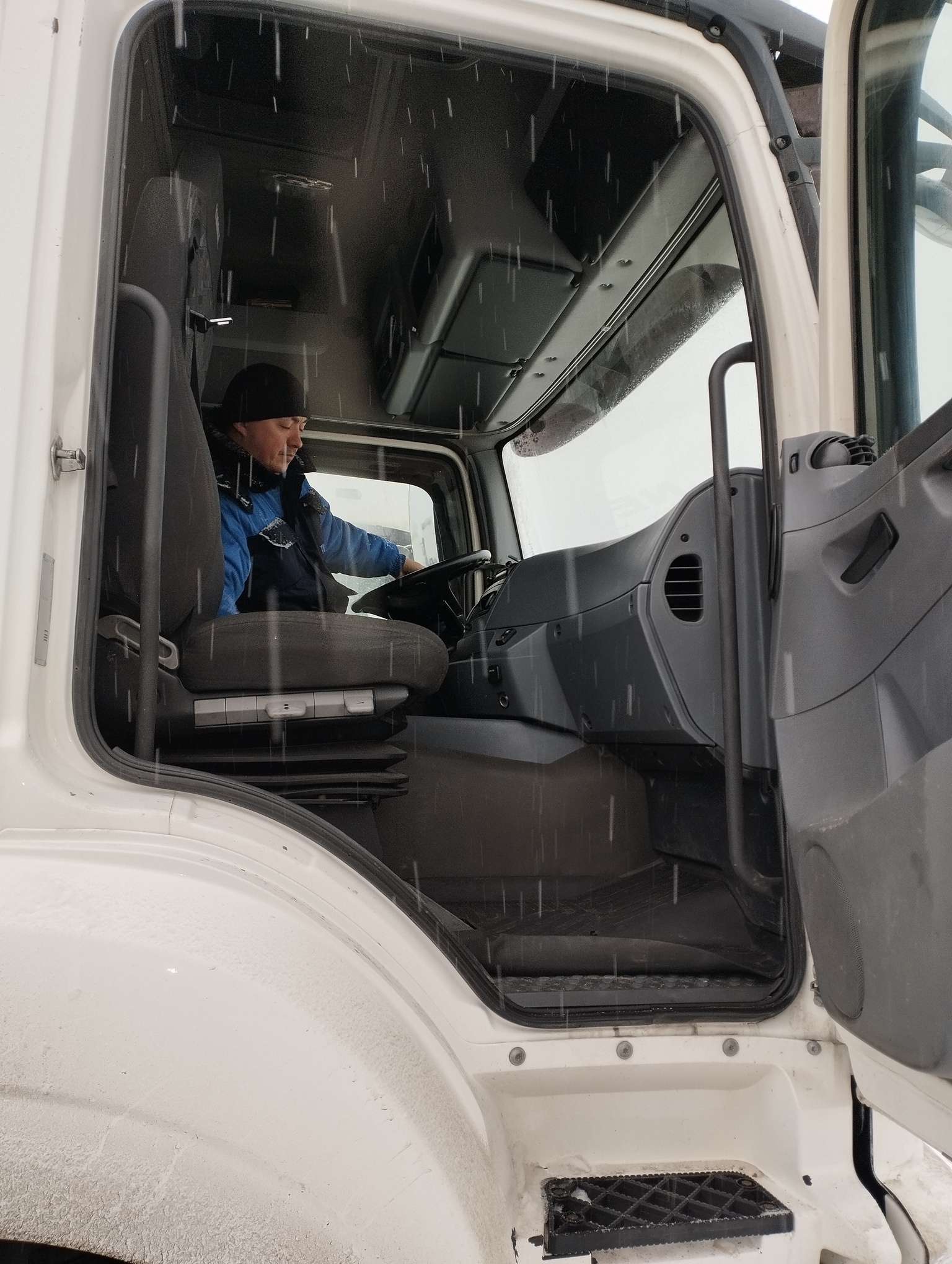 Седельный тягач КАМАЗ 5490-801-DC (газодизель) 2021 г. - фото 5