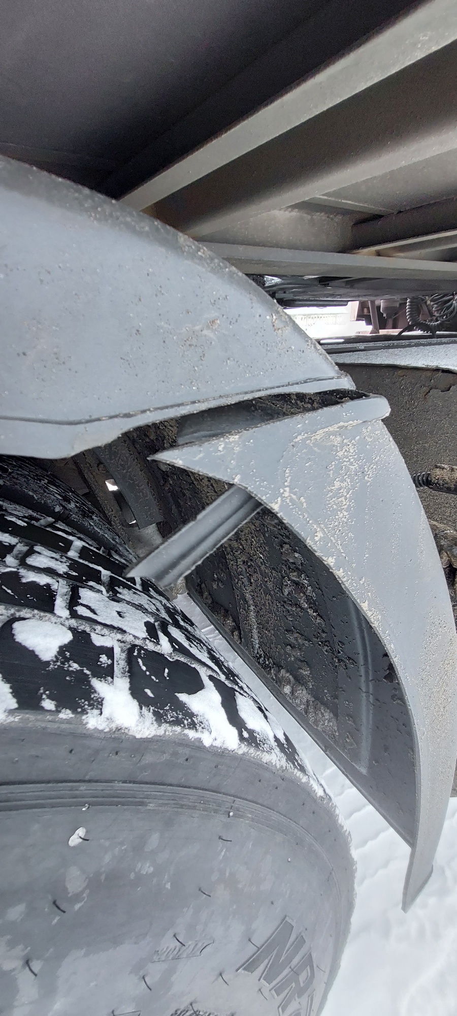 Седельный тягач КАМАЗ 5490-801-DC (газодизель) 2021 г. - фото 26