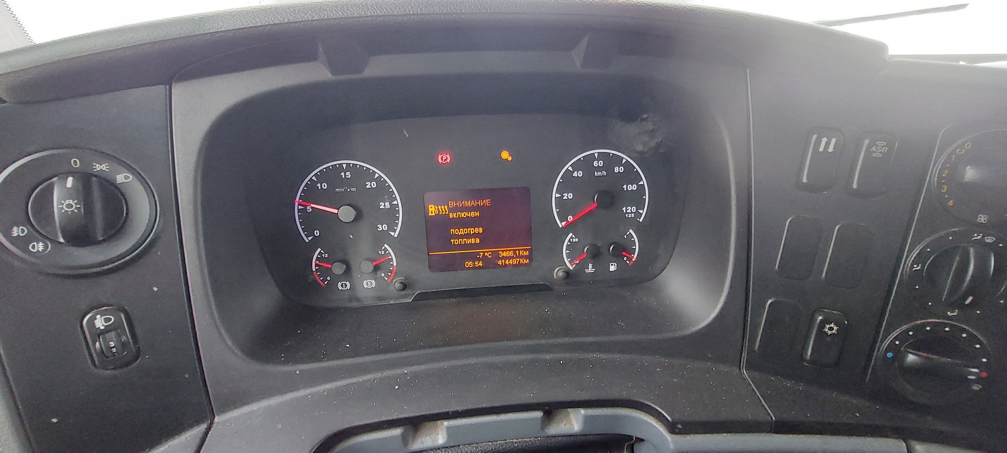 Седельный тягач КАМАЗ 5490-801-DC (газодизель) 2021 г. - фото 39