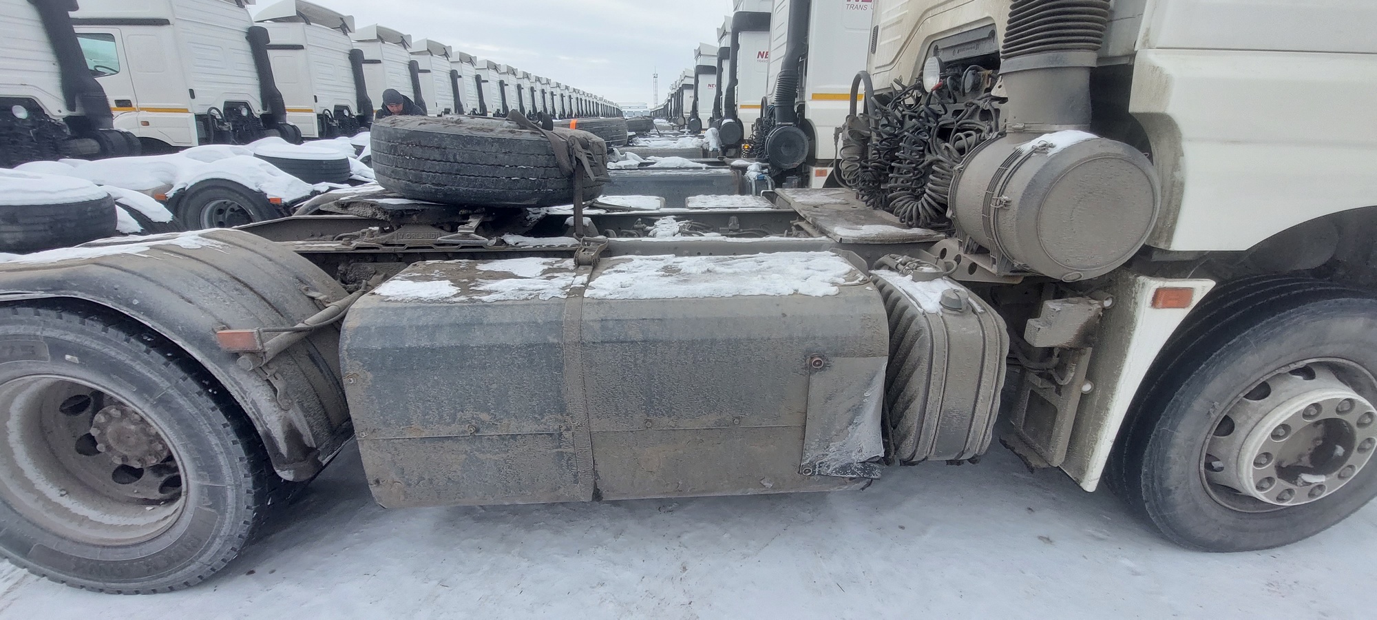 Седельный тягач КАМАЗ 5490-801-DC (газодизель) 2021 г. - фото 17