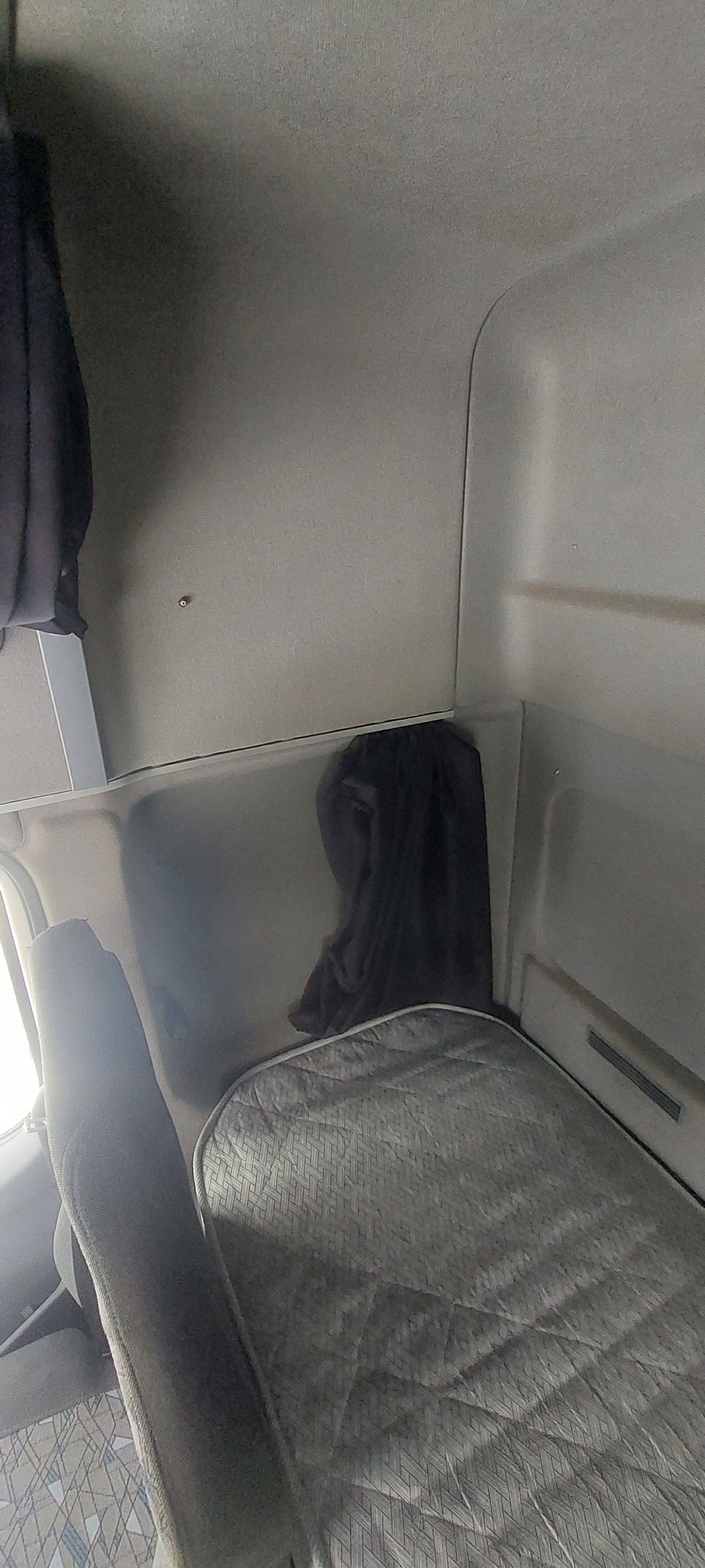 Седельный тягач КАМАЗ 5490-801-DC (газодизель) 2021 г. - фото 41