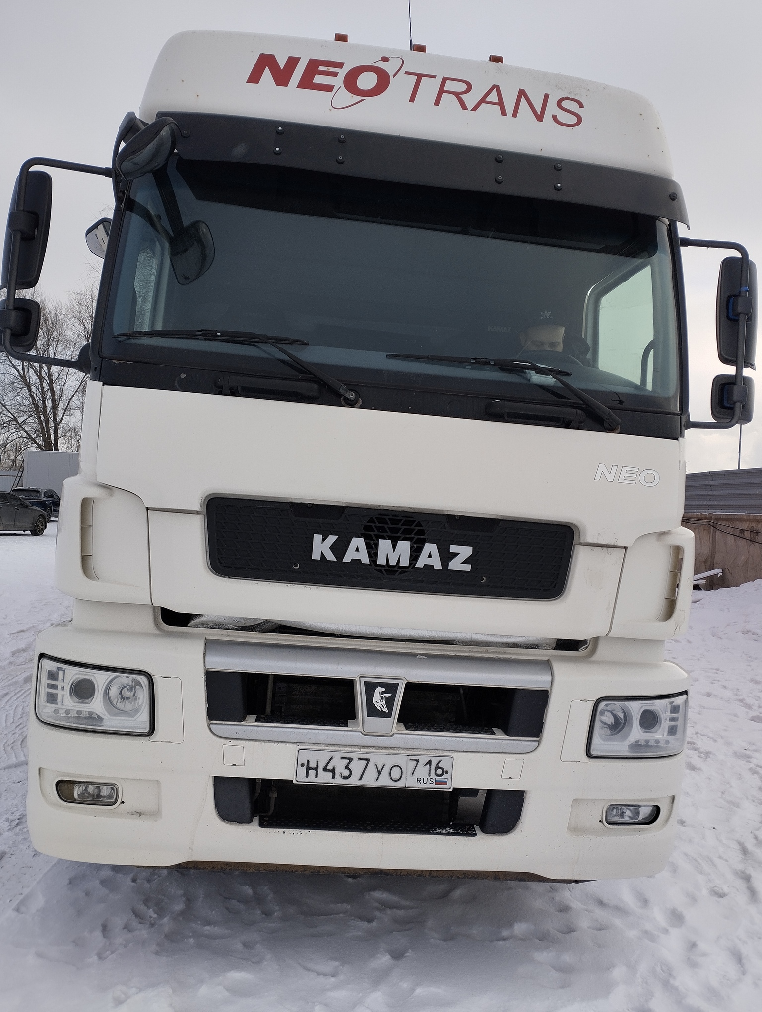 Седельный тягач КАМАЗ 5490-801-DC (газодизель) 2021 г.