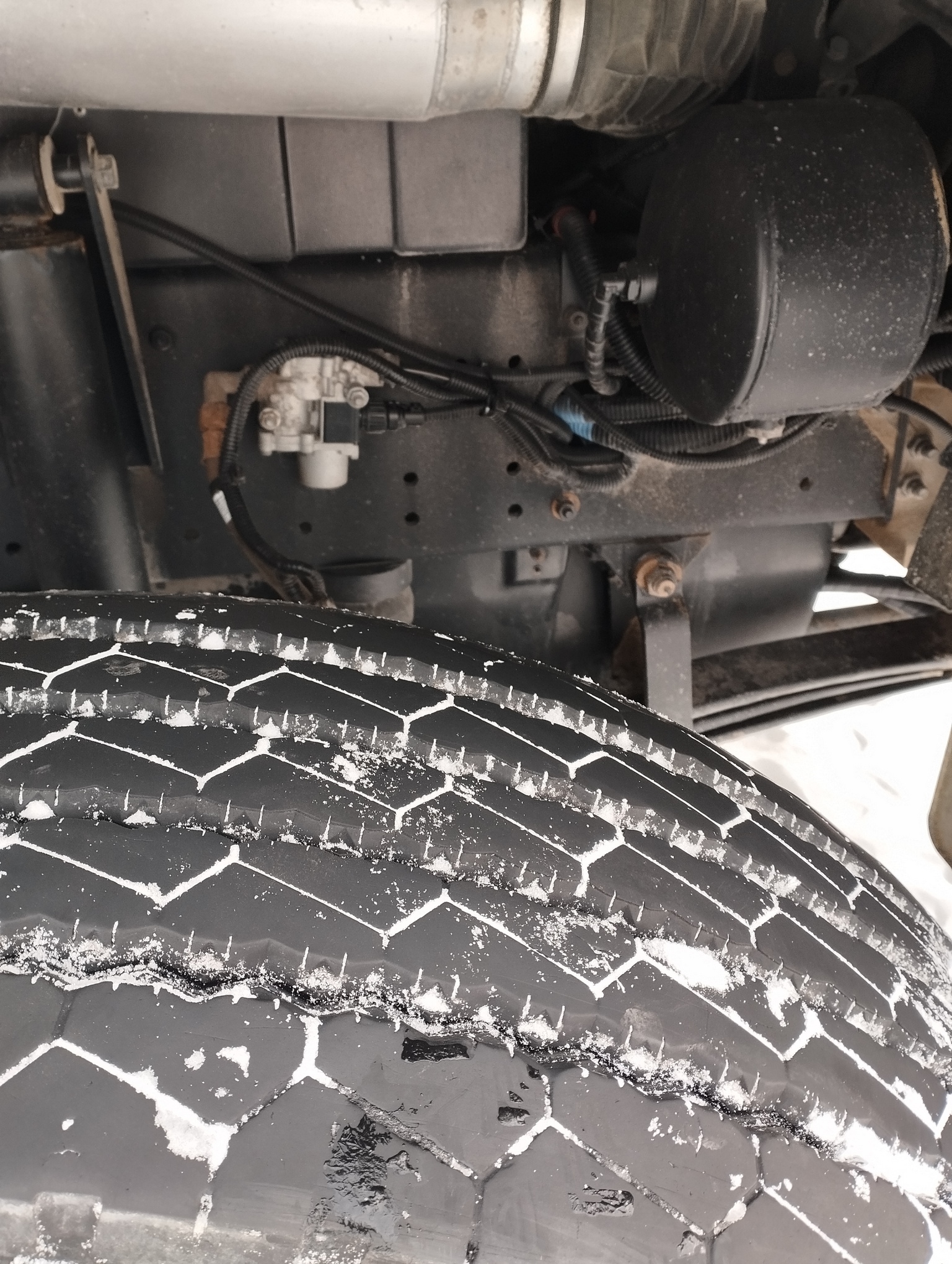 Седельный тягач КАМАЗ 5490-801-DC (газодизель) 2021 г. - фото 16