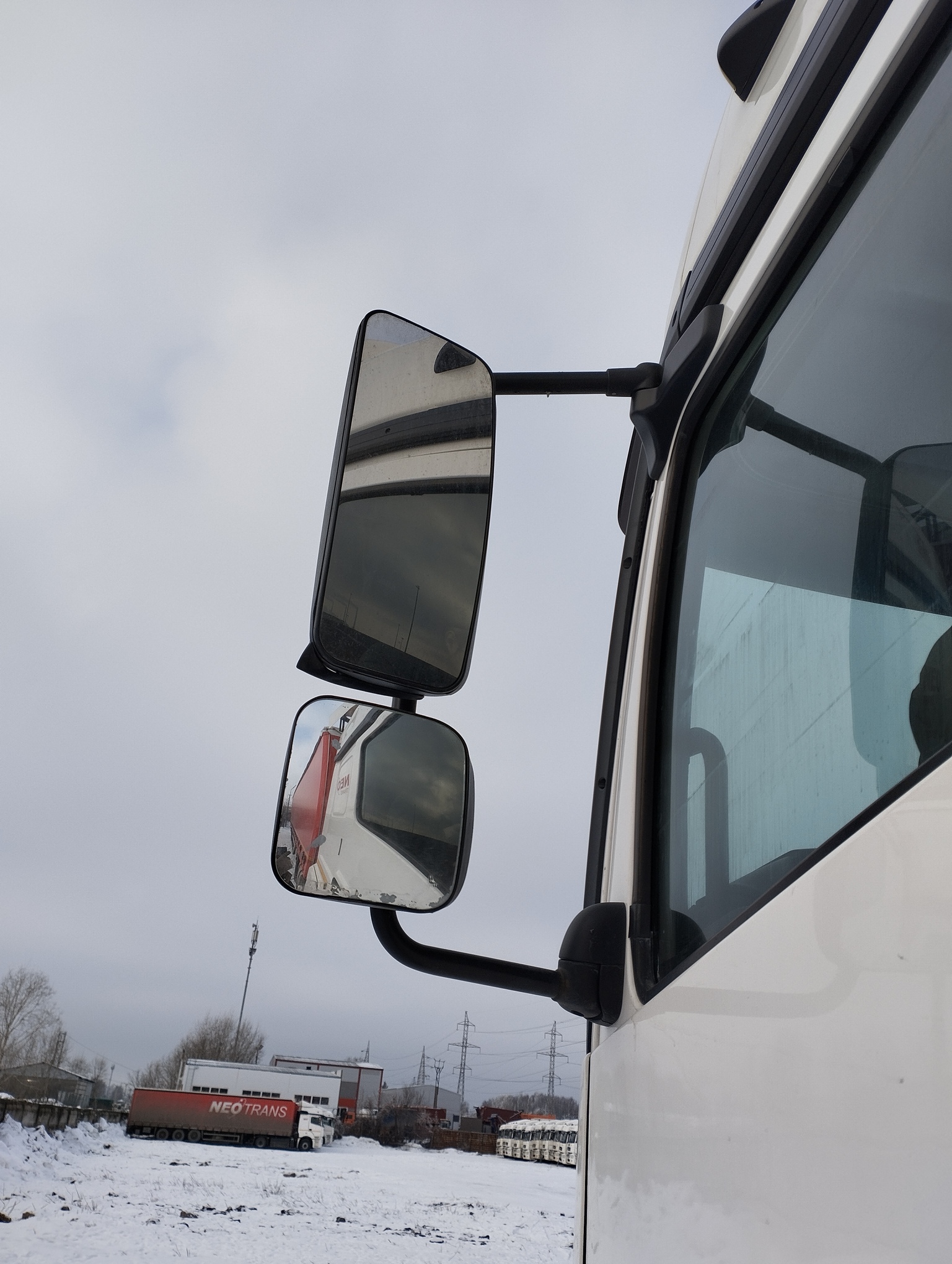 Седельный тягач КАМАЗ 5490-801-DC (газодизель) 2021 г. - фото 33