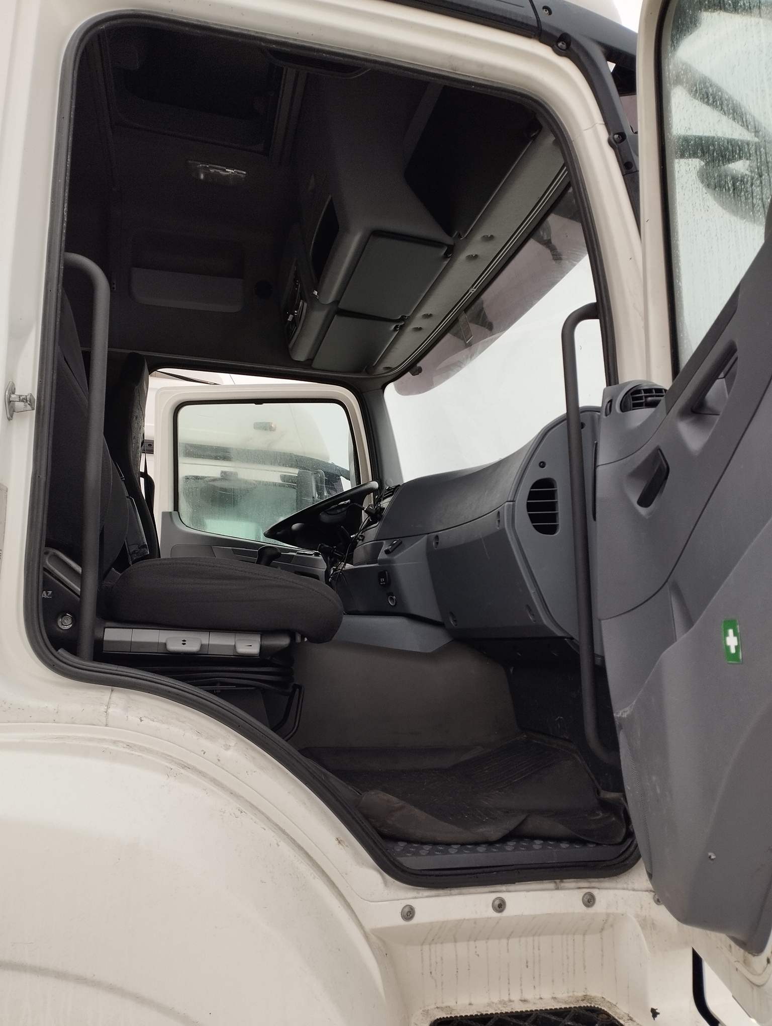 Седельный тягач КАМАЗ 5490-801-DC (газодизель) 2021 г. - фото 6