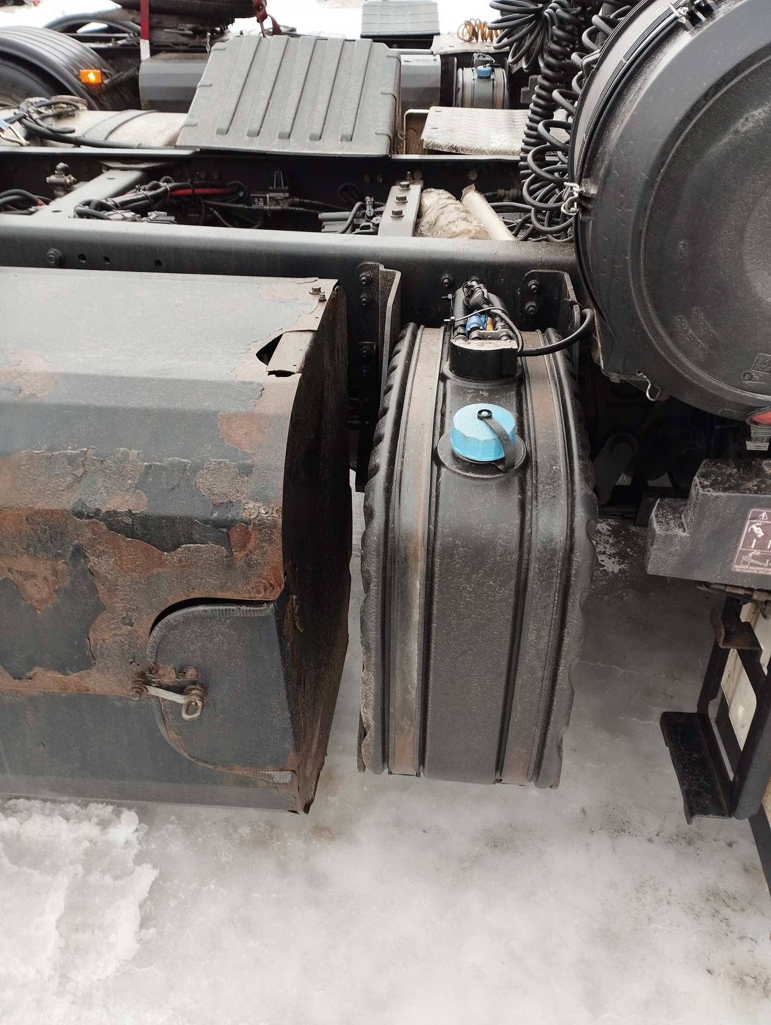 Седельный тягач КАМАЗ 5490-801-DC (газодизель) 2021 г. - фото 21