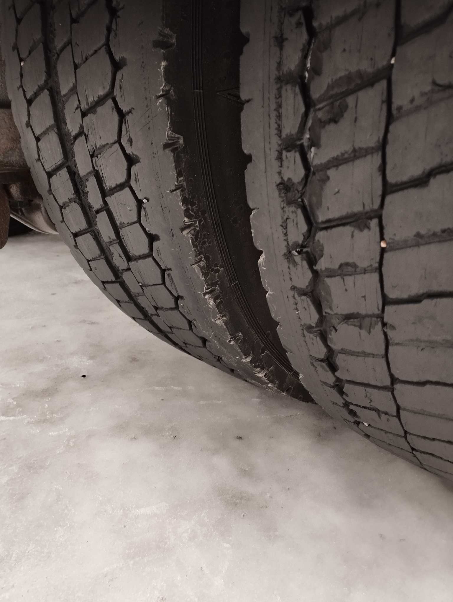 Седельный тягач КАМАЗ 5490-801-DC (газодизель) 2021 г. - фото 24