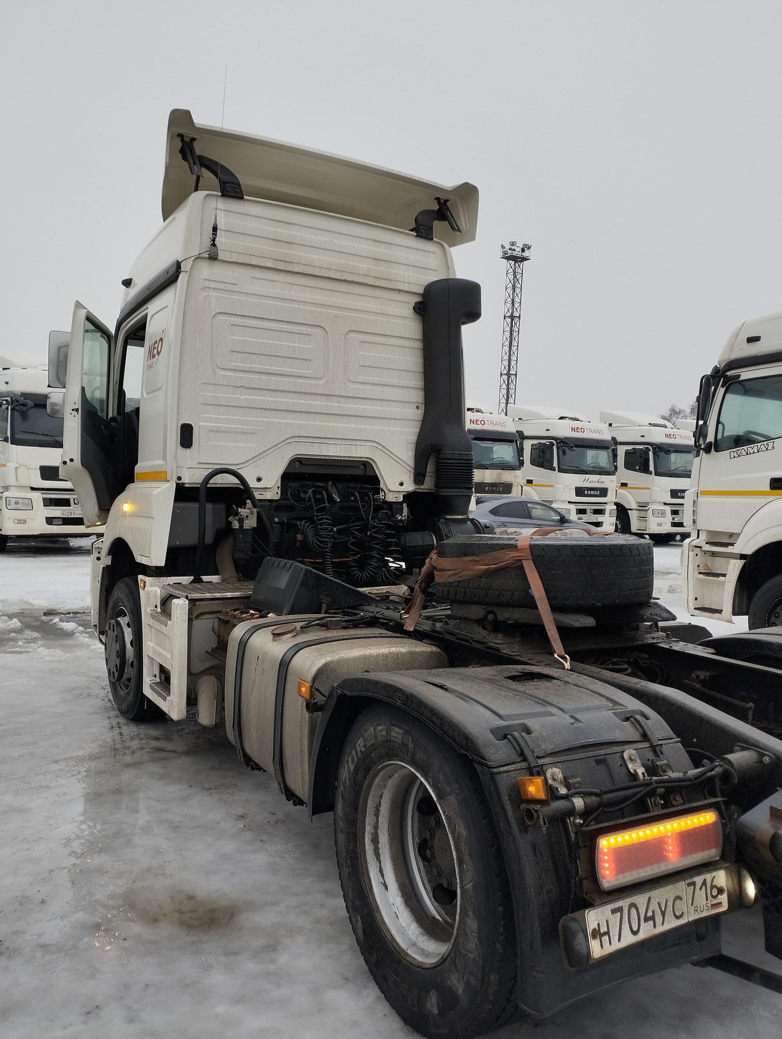 Седельный тягач КАМАЗ 5490-801-DC (газодизель) 2021 г. - фото 28