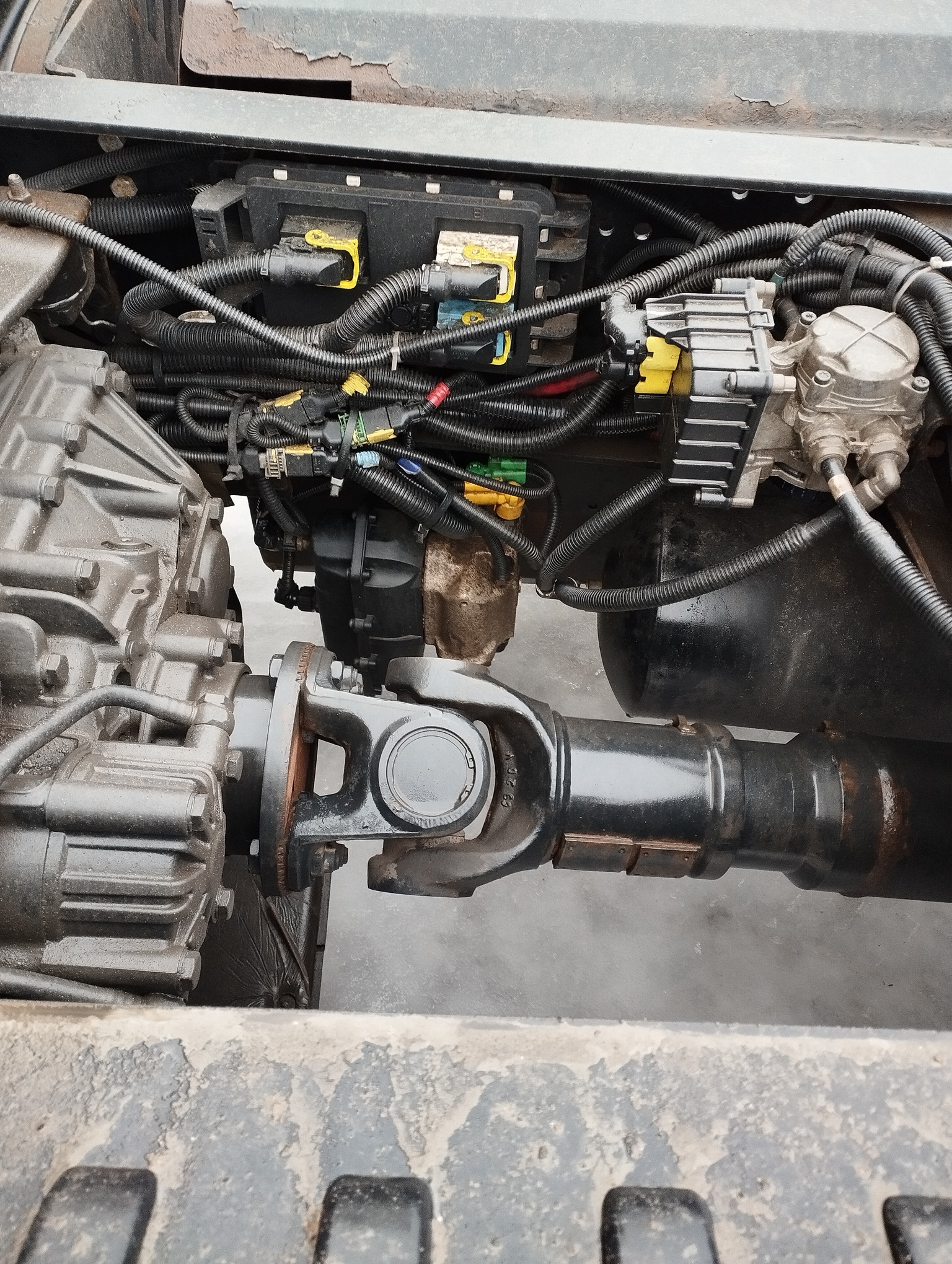 Седельный тягач КАМАЗ 5490-801-DC (газодизель) 2021 г. - фото 37