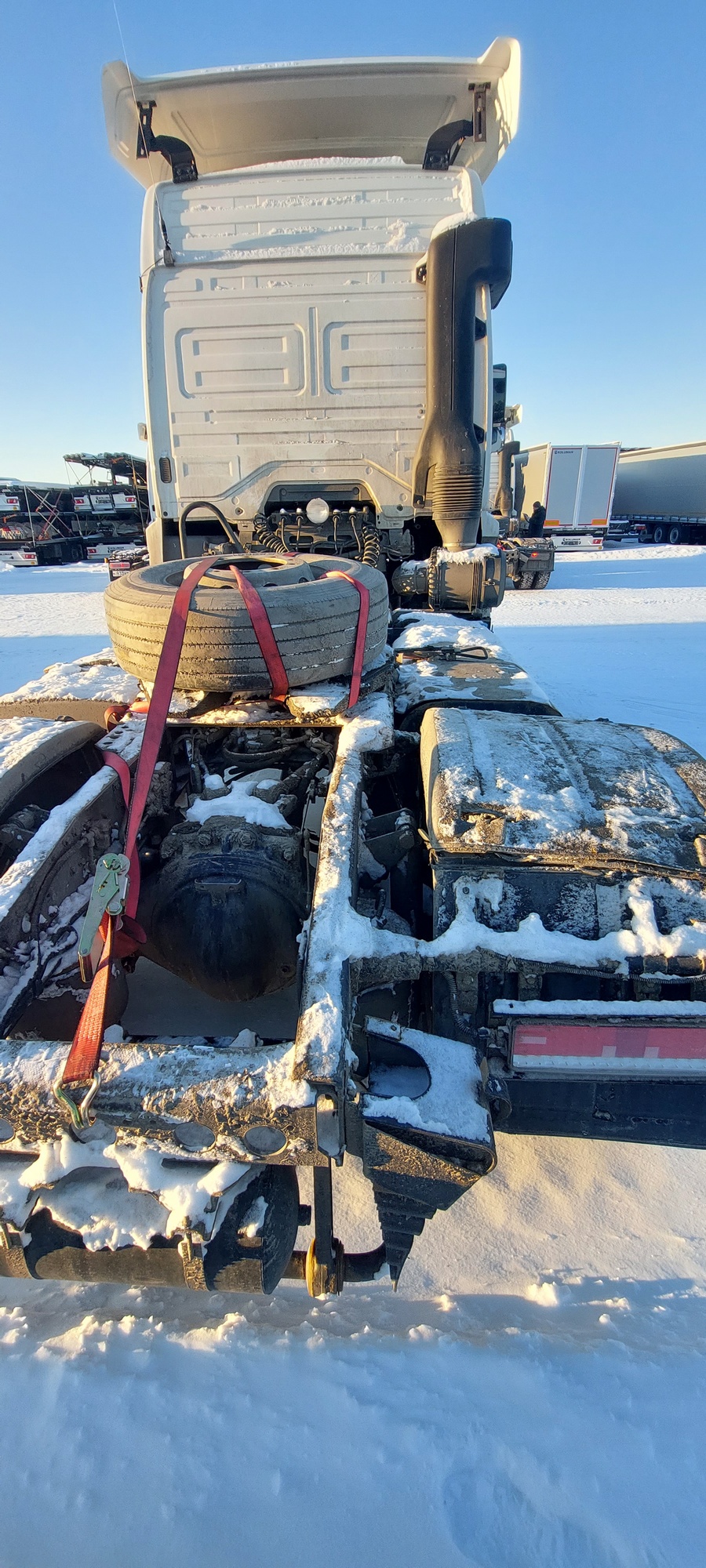 Седельный тягач КАМАЗ 5490-801-DC (газодизель) 2021 г. - фото 15