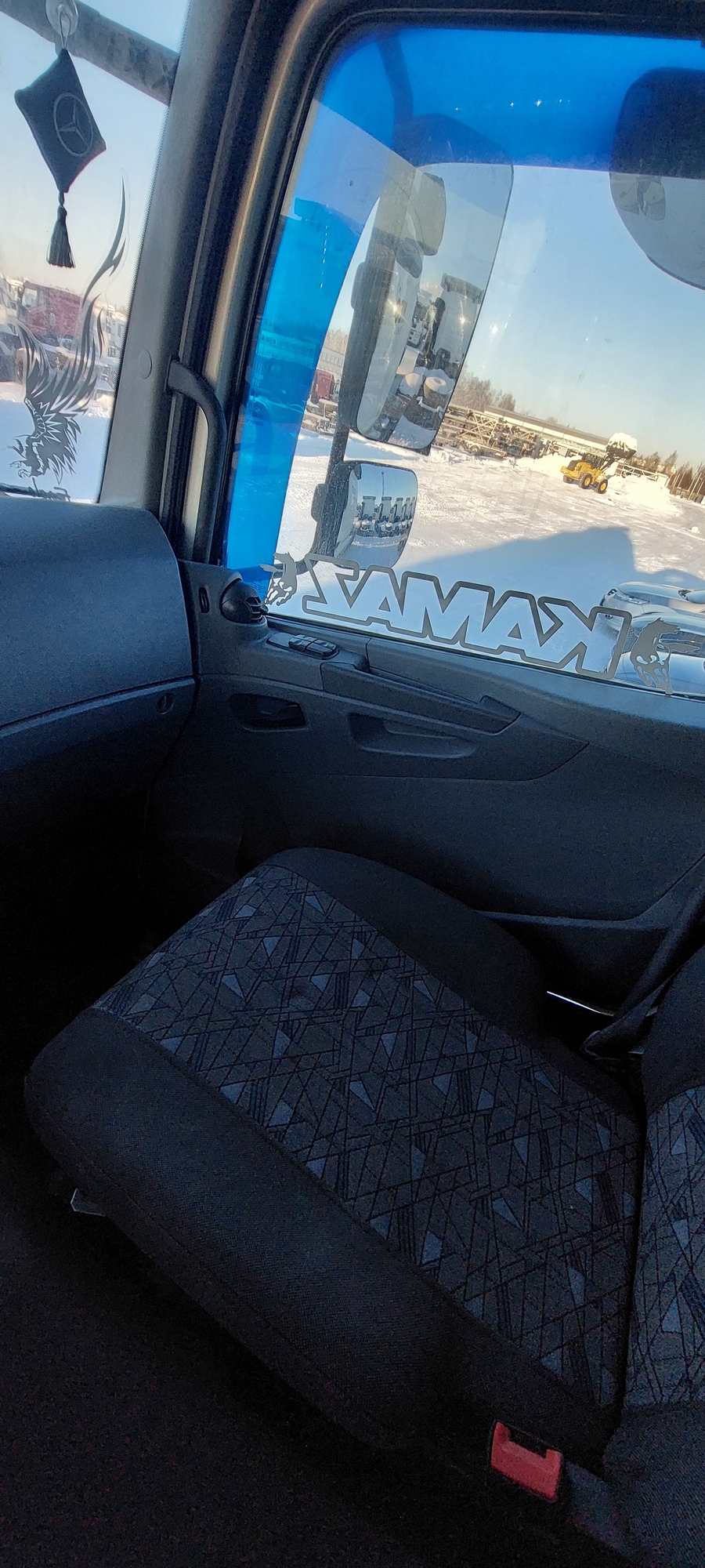 Седельный тягач КАМАЗ 5490-801-DC (газодизель) 2021 г. - фото 29