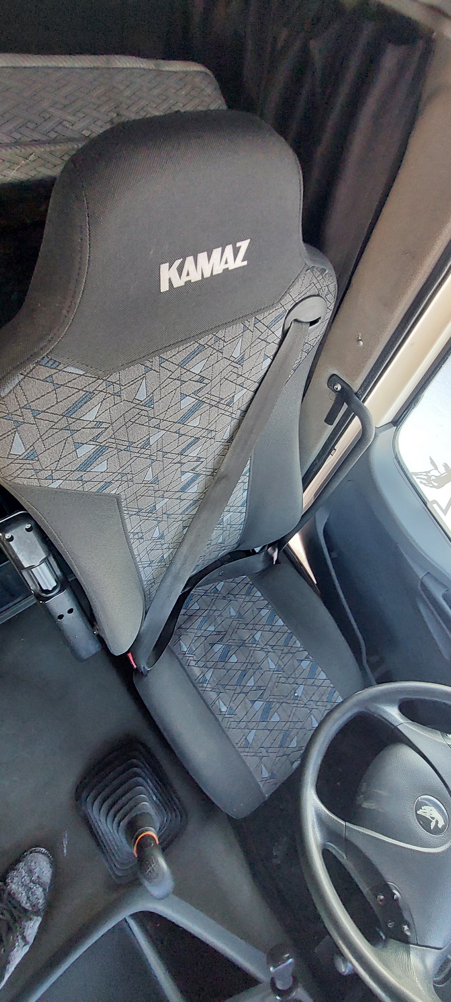 Седельный тягач КАМАЗ 5490-801-DC (газодизель) 2021 г. - фото 31