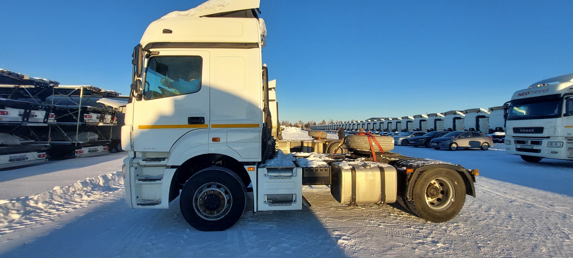 Седельный тягач КАМАЗ 5490-801-DC (газодизель) 2021 г. - фото 22