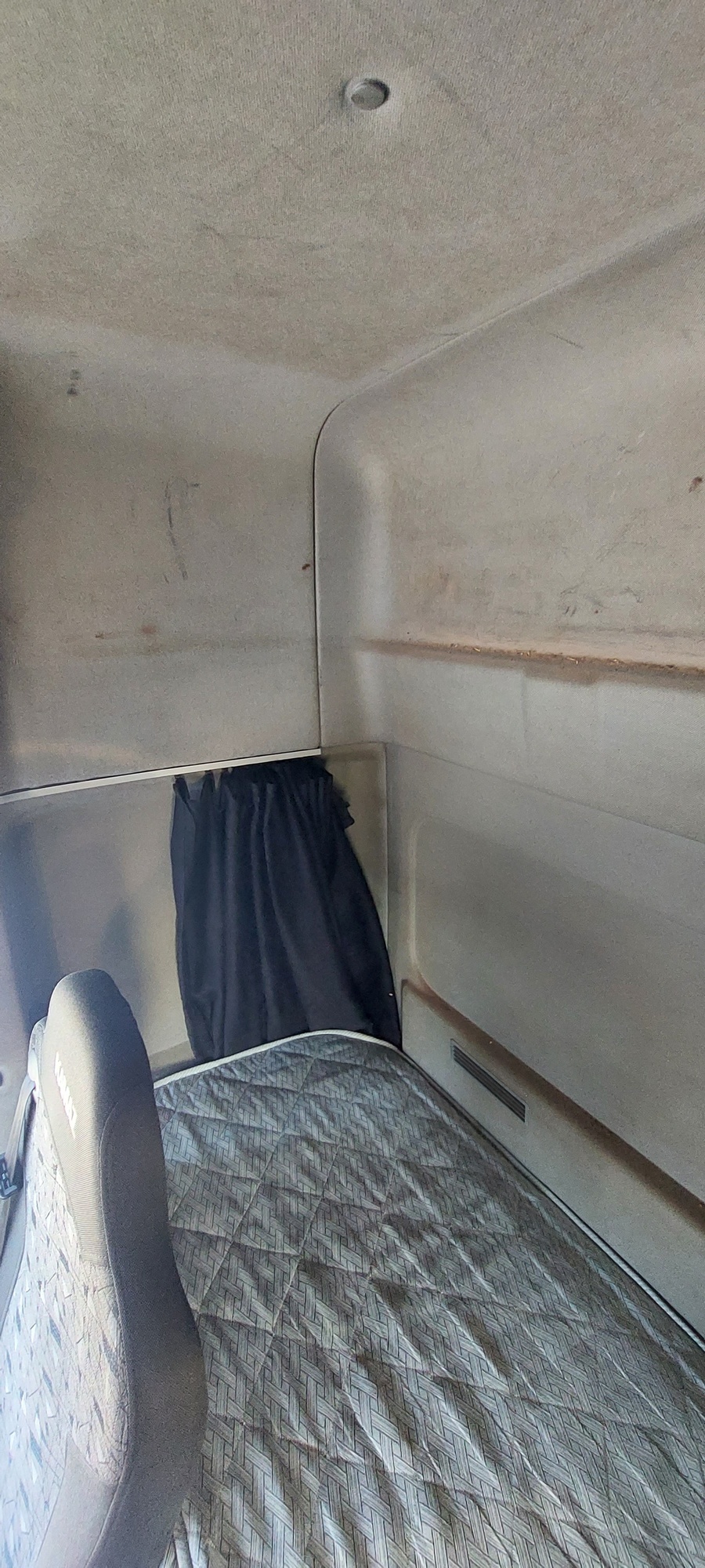 Седельный тягач КАМАЗ 5490-801-DC (газодизель) 2021 г. - фото 37