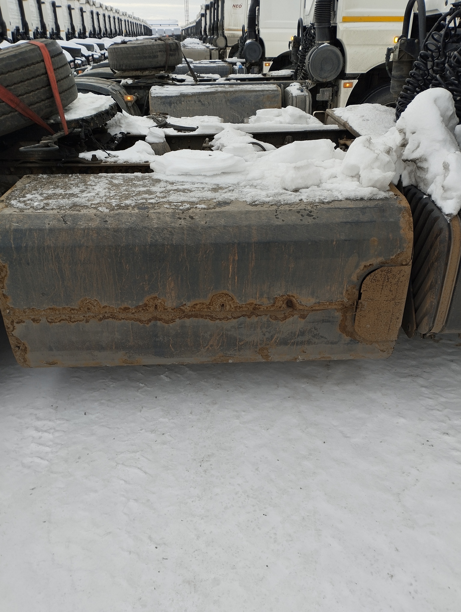 Седельный тягач КАМАЗ 5490-801-DC (газодизель) 2021 г. - фото 18