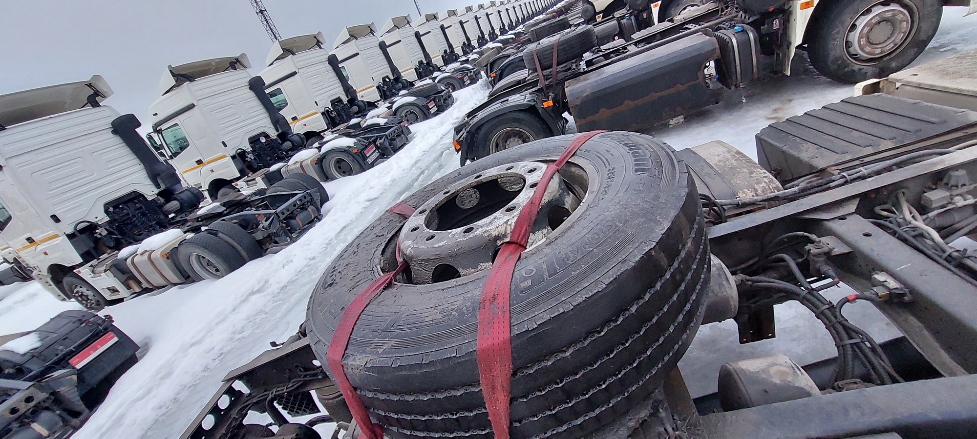 Седельный тягач КАМАЗ 5490-801-DC (газодизель) 2021 г. - фото 20