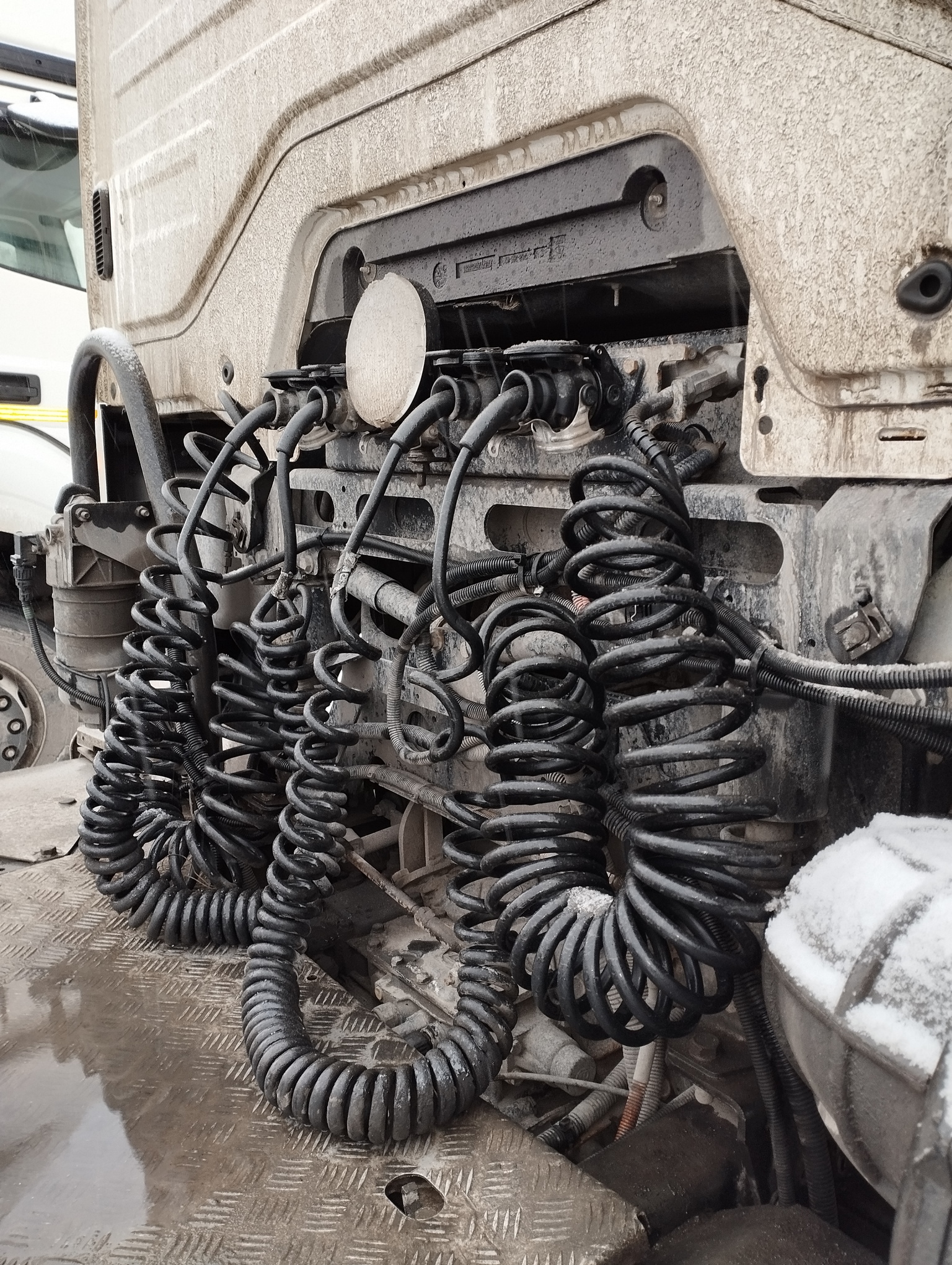 Седельный тягач КАМАЗ 5490-801-DC (газодизель) 2021 г. - фото 16