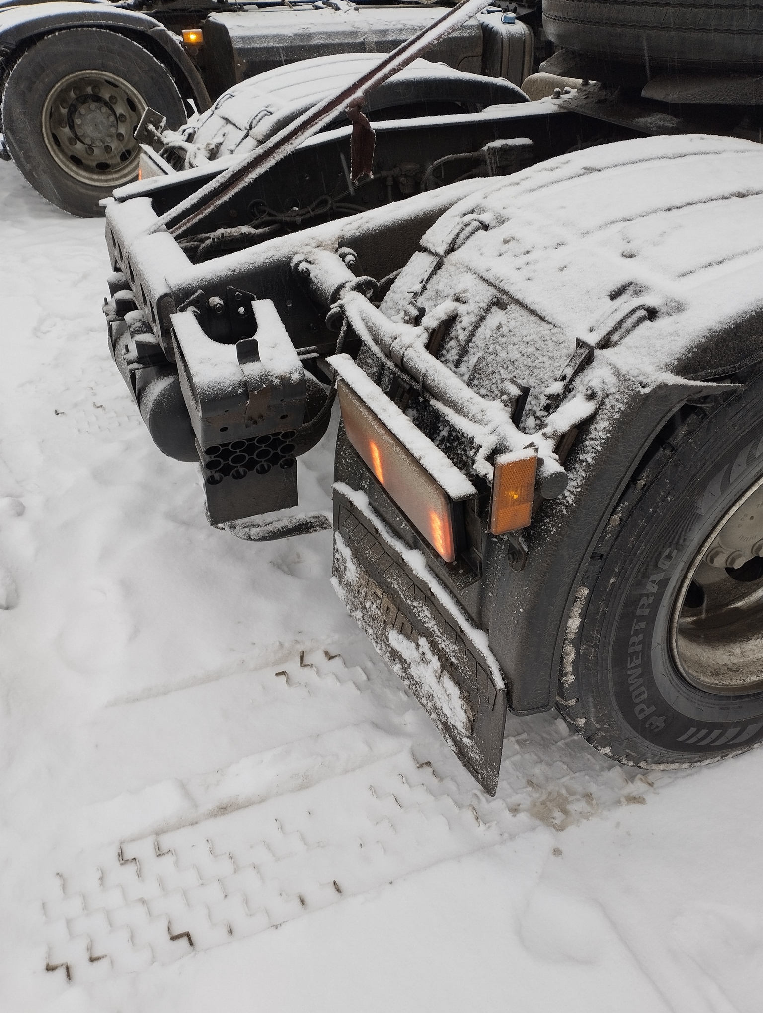 Седельный тягач КАМАЗ 5490-801-DC (газодизель) 2021 г. - фото 21