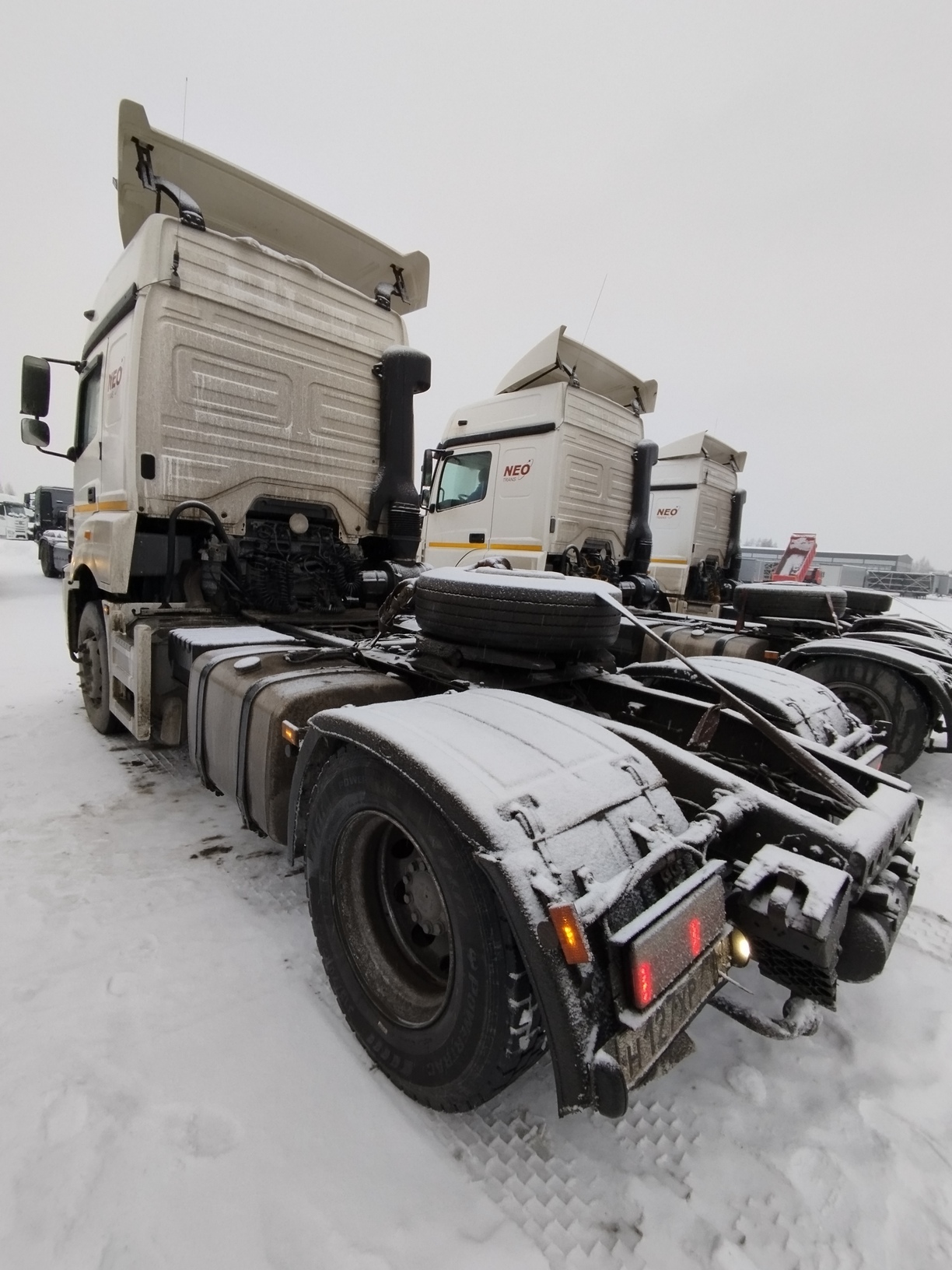 Седельный тягач КАМАЗ 5490-801-DC (газодизель) 2021 г. - фото 25