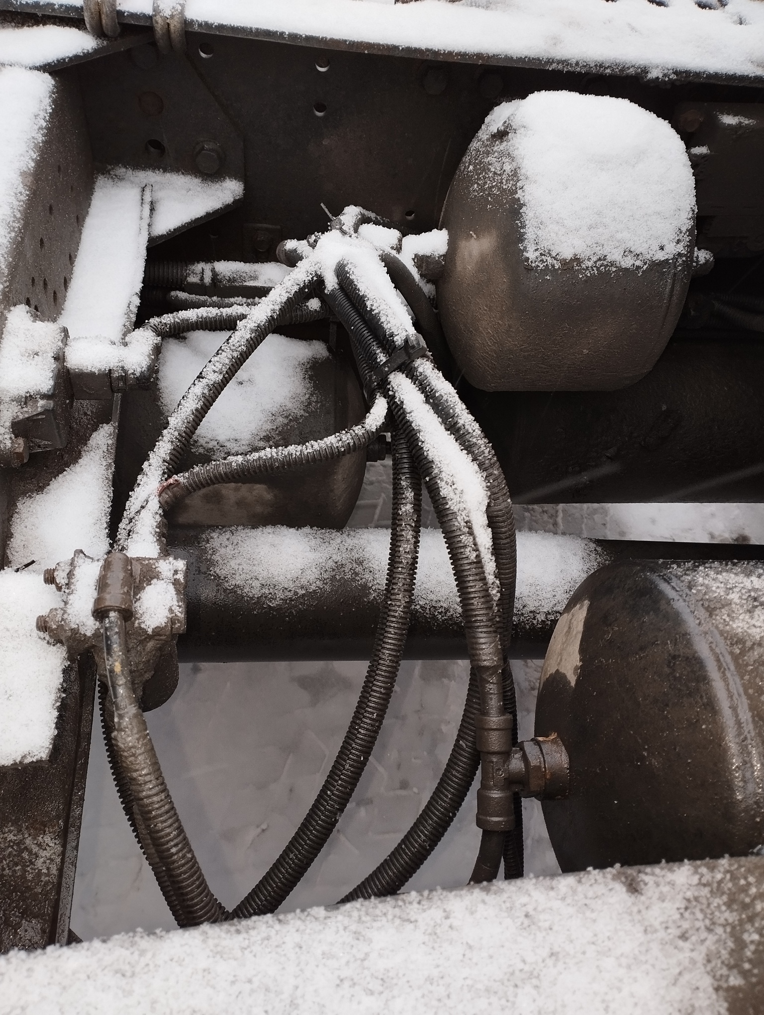 Седельный тягач КАМАЗ 5490-801-DC (газодизель) 2021 г. - фото 31