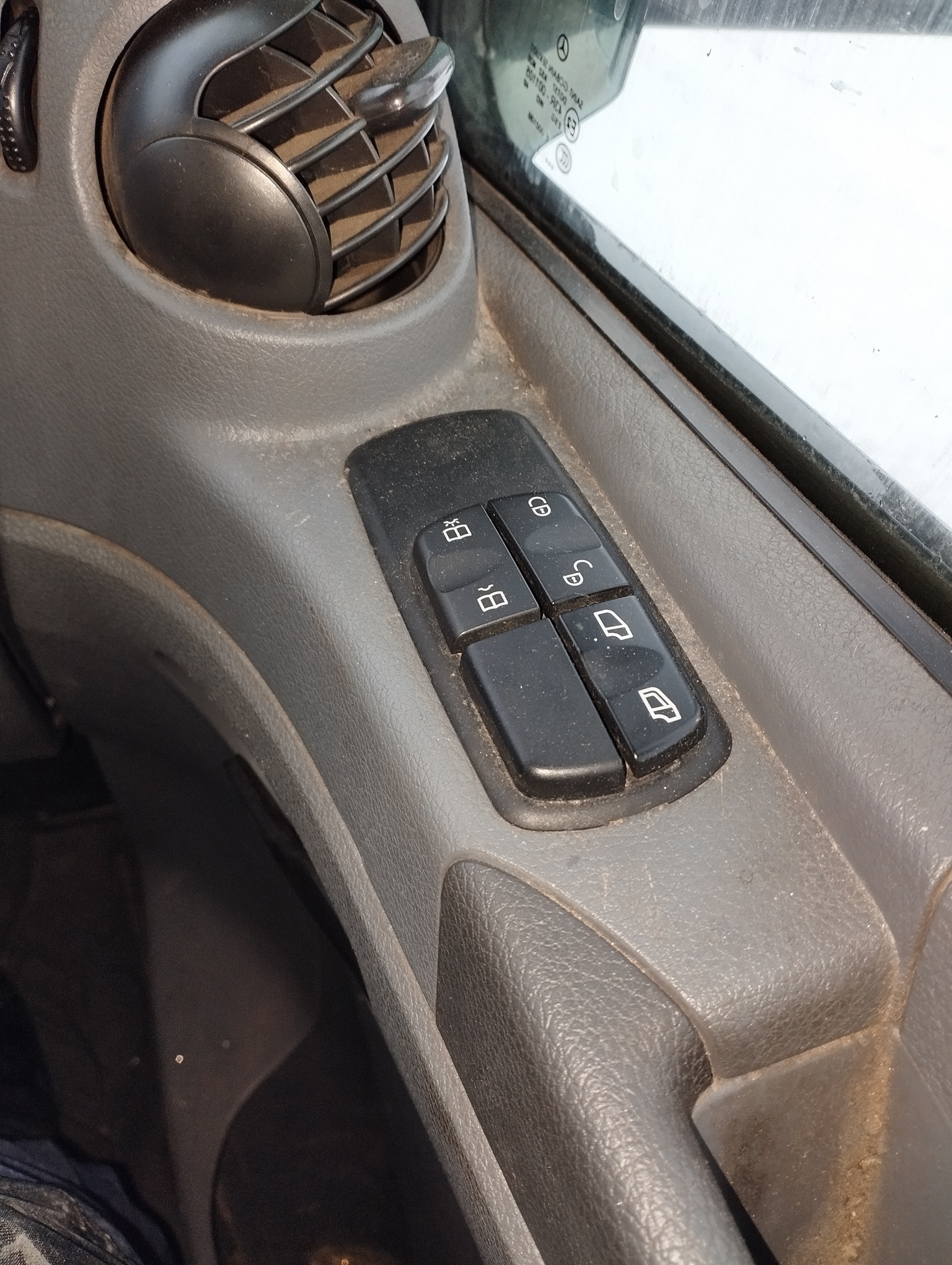 Седельный тягач КАМАЗ 5490-801-DC (газодизель) 2021 г. - фото 57