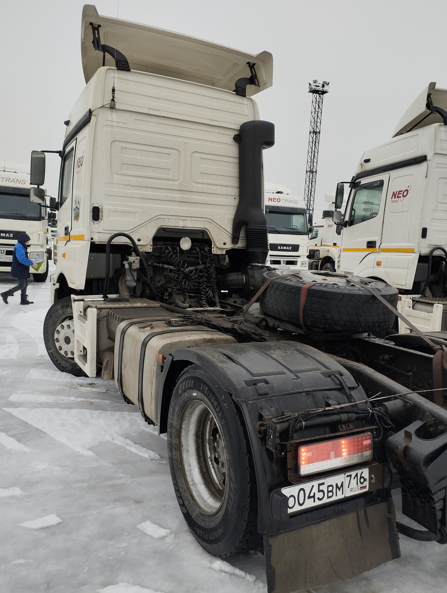 Седельный тягач КАМАЗ 5490-801-DC (газодизель) 2021 г. - фото 33