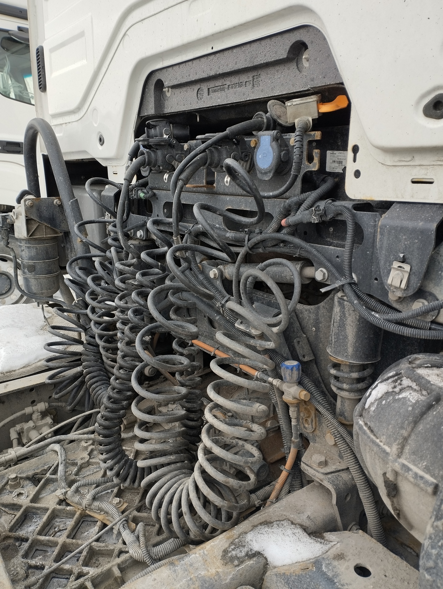 Седельный тягач КАМАЗ 5490-801-DC (газодизель) 2021 г. - фото 19