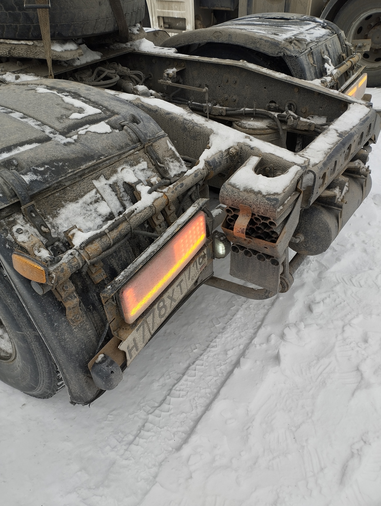 Седельный тягач КАМАЗ 5490-801-DC (газодизель) 2021 г. - фото 28