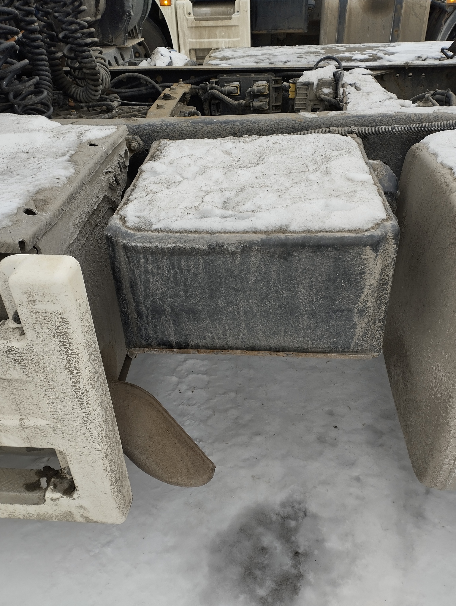 Седельный тягач КАМАЗ 5490-801-DC (газодизель) 2021 г. - фото 33