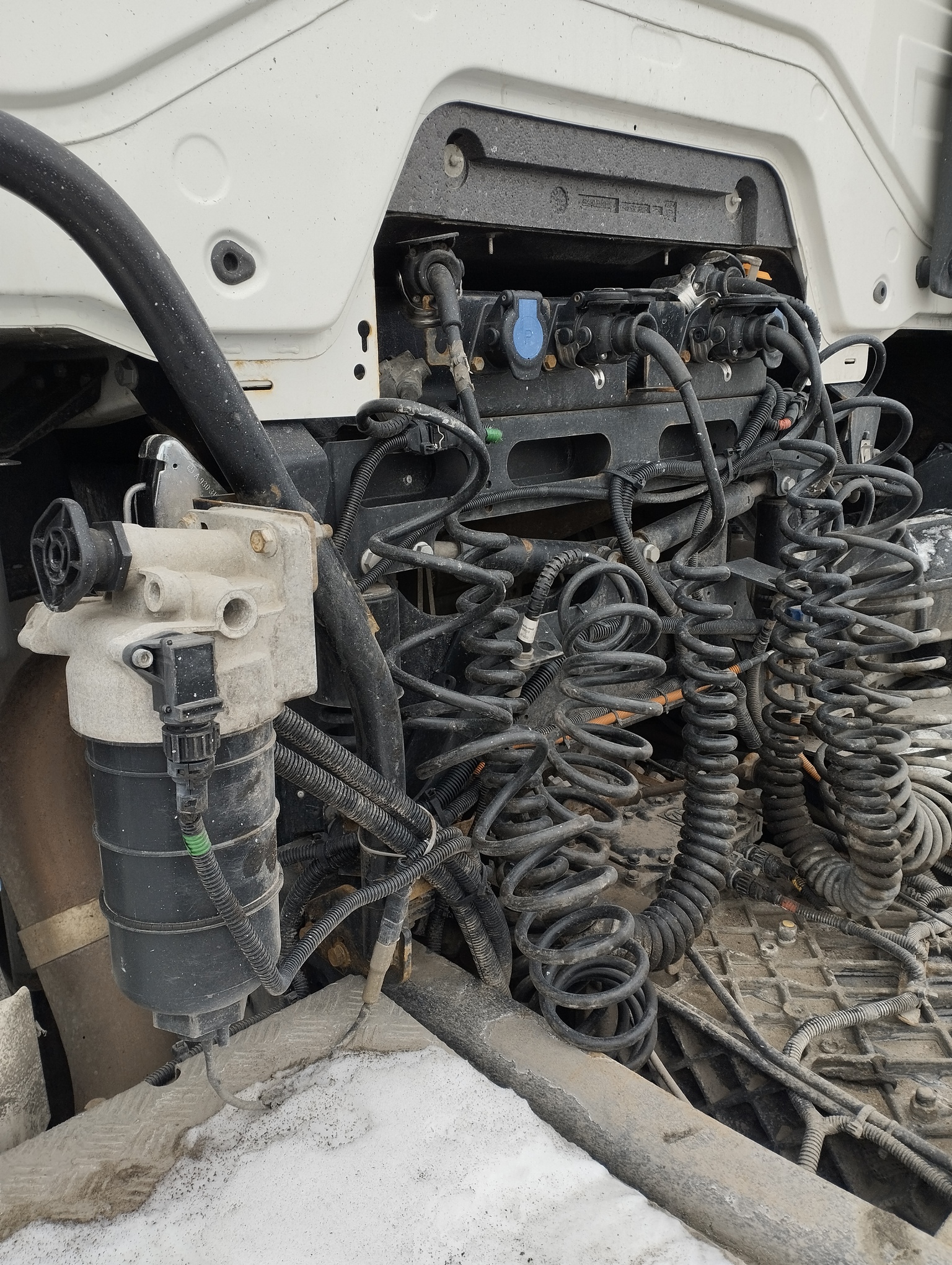 Седельный тягач КАМАЗ 5490-801-DC (газодизель) 2021 г. - фото 35