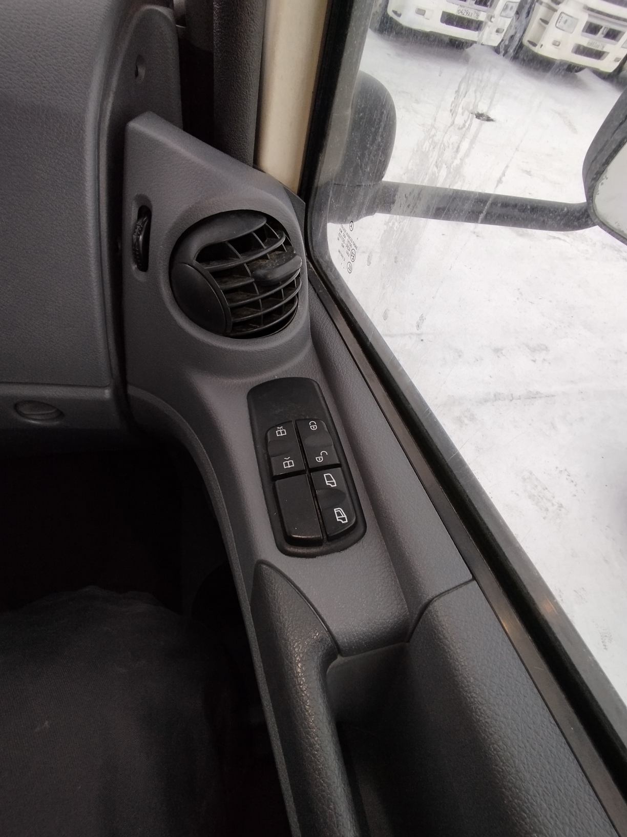 Седельный тягач КАМАЗ 5490-801-DC (газодизель) 2021 г. - фото 61