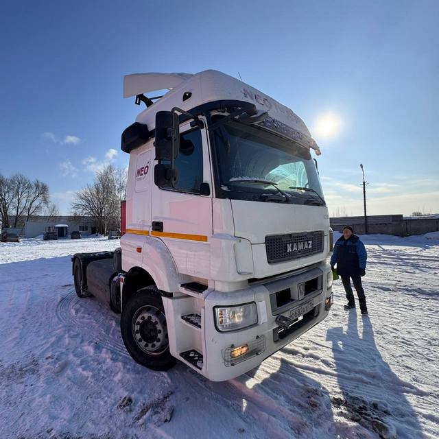 Седельный тягач КАМАЗ 5490-801-DC (газодизель) 2021 г. - фото 9