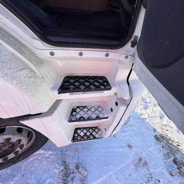 Седельный тягач КАМАЗ 5490-801-DC (газодизель) 2021 г. - фото 22