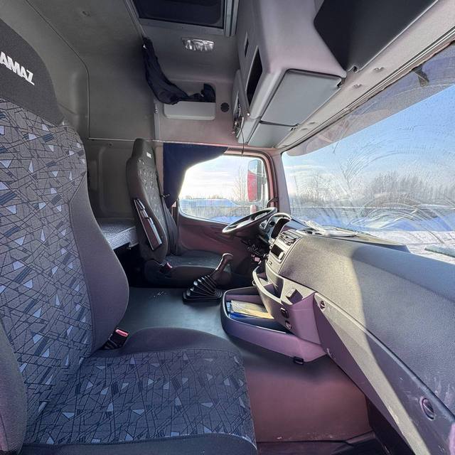 Седельный тягач КАМАЗ 5490-801-DC (газодизель) 2021 г. - фото 23