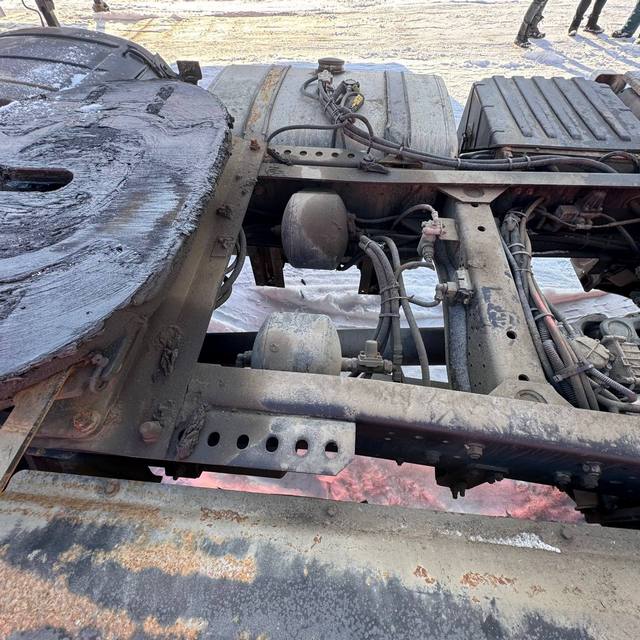 Седельный тягач КАМАЗ 5490-801-DC (газодизель) 2021 г. - фото 25