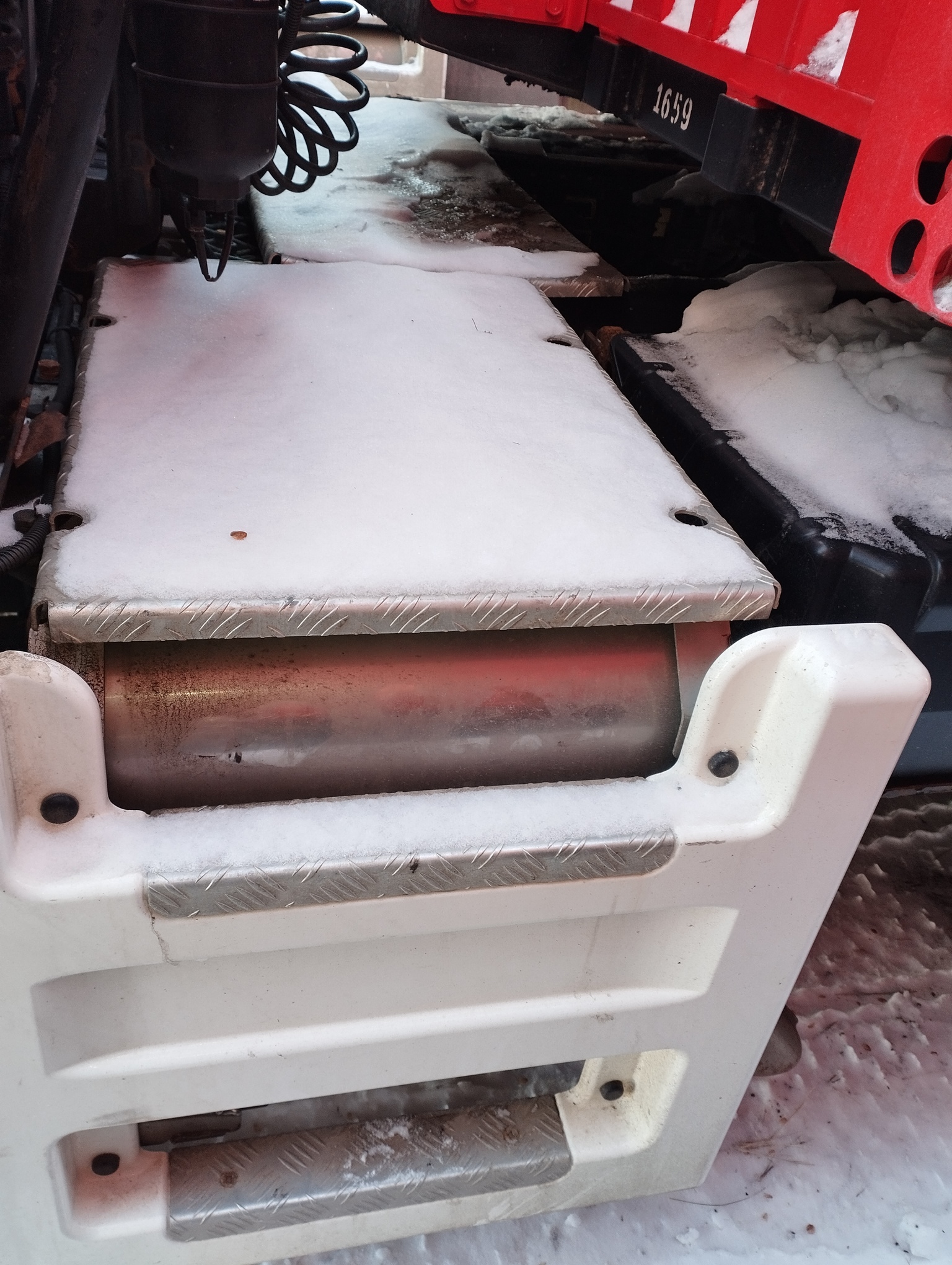 Седельный тягач КАМАЗ 5490-801-DC (газодизель) 2021 г. - фото 28