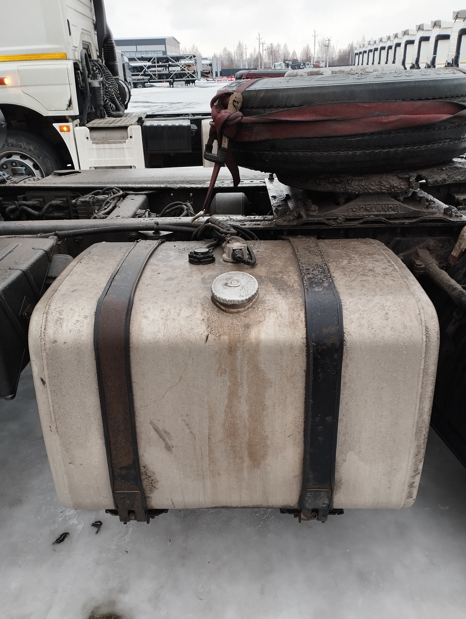 Седельный тягач КАМАЗ 5490-801-DC (газодизель) 2021 г. - фото 34